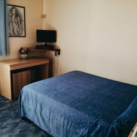 Hotel One Via Roma, 82 Altopascio Eksteriør bilde